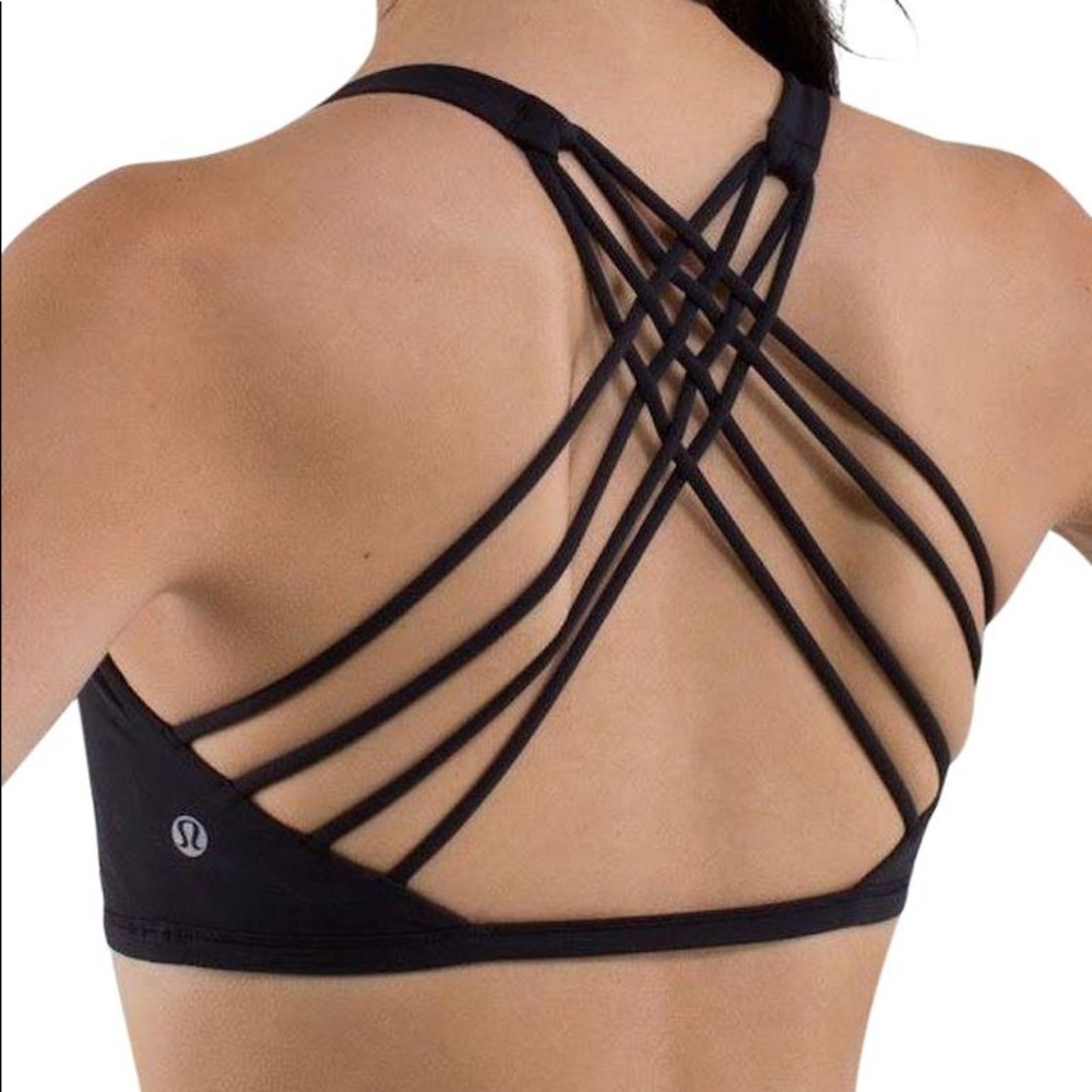 free to be Lululemon black sports bra